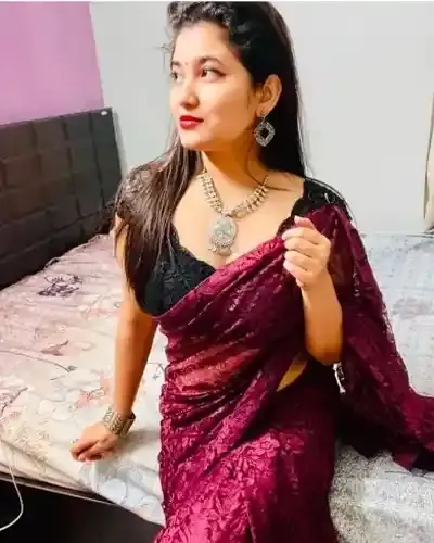 Escorts In Teen Hath Naka