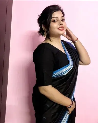 Call Girl in Teen Hath Naka