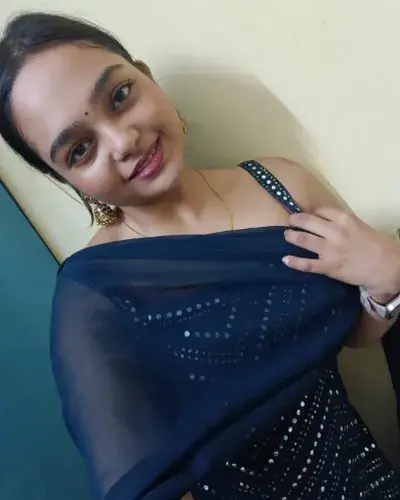 Call Girl Service in Teen Hath Naka